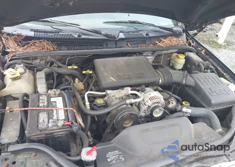 2001 Jeep Grand Cherokee Laredo из США, поврежденный, VIN 1J4GW48N31C556091